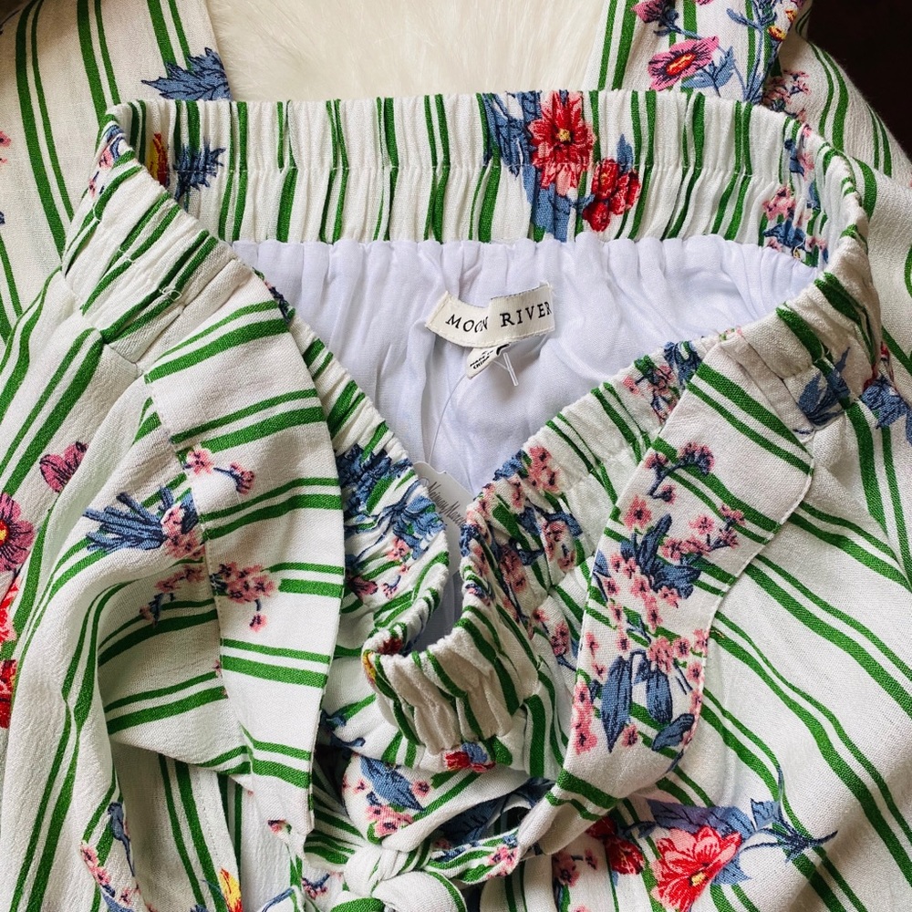 Boho green pattern pants 💐☀️💚 - Picture 7 of 11